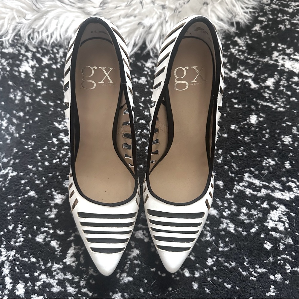 GX by Gwen Stephanie Pumps